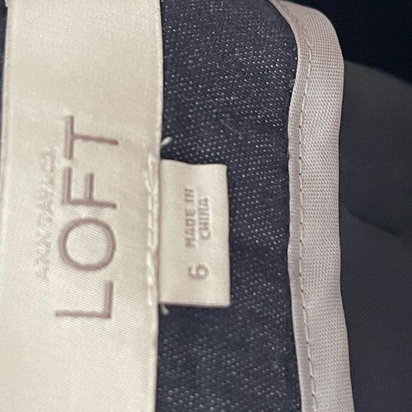 Loft navy soft denim look above the knee length skirt, size 6 - Picture 2 of 9